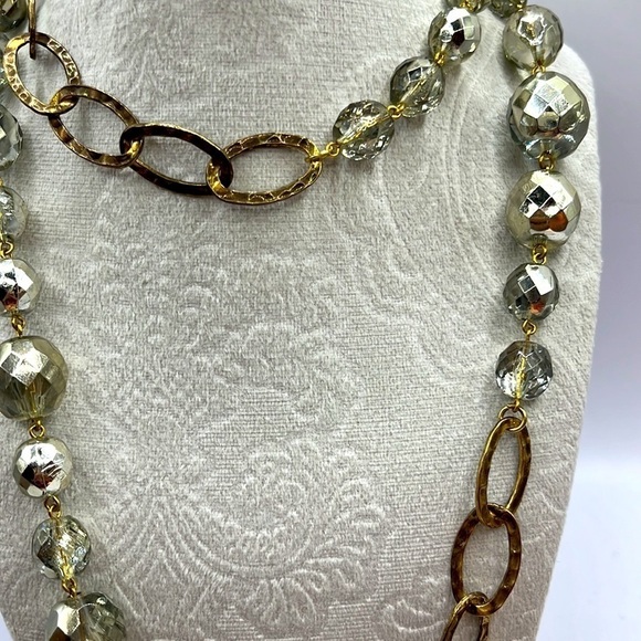 Aurora Borealis Beads in Assorted Sizes. Hammered Oval gold tone Chain 34” - Picture 2 of 10